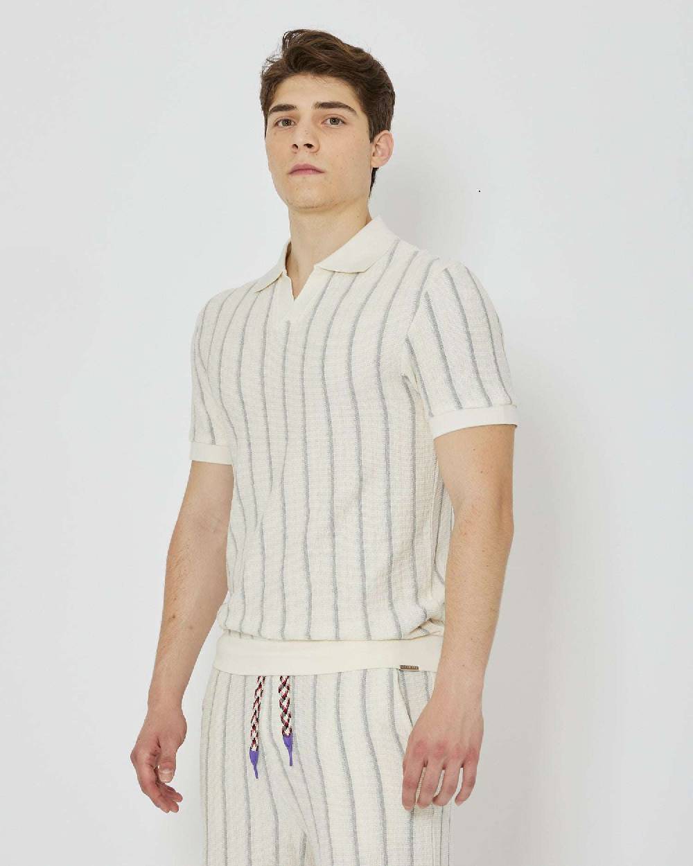 John Richmond Polo con righe e scollo a V Offerta
