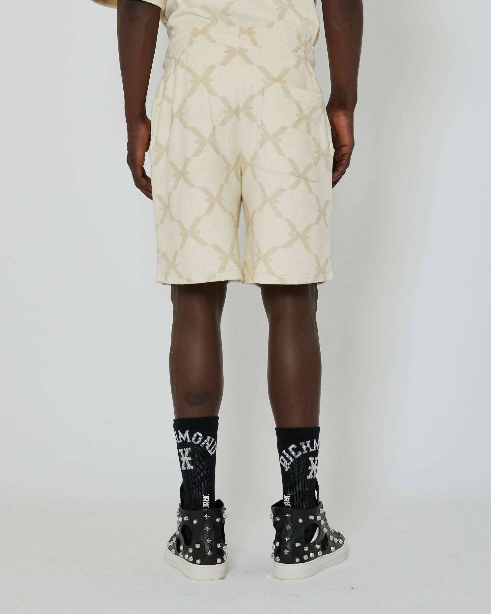 John Richmond Bermuda con pattern allover Offerta