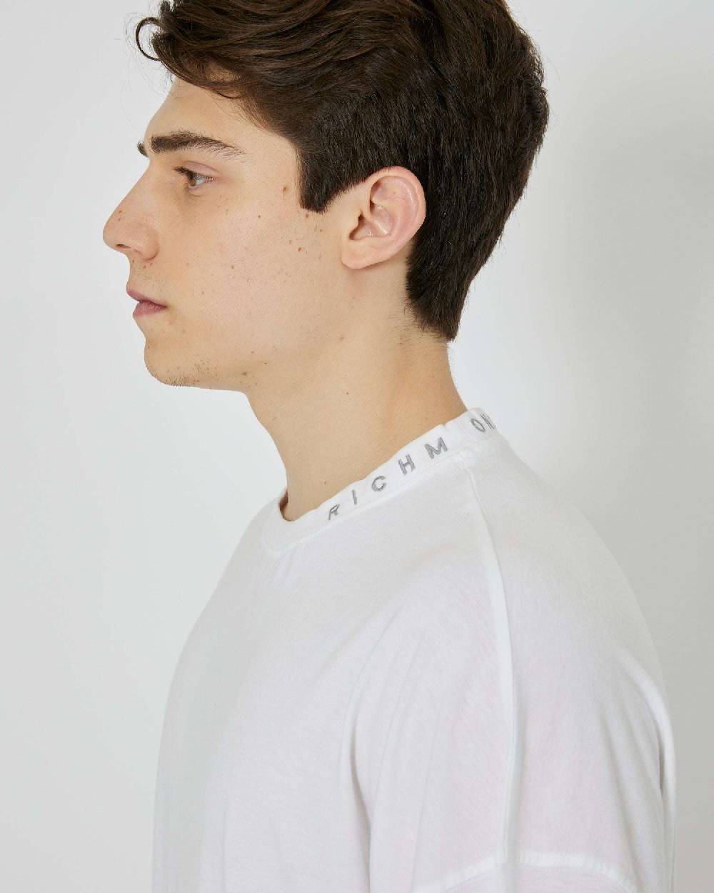 John Richmond T-shirt over con logo sullo scollo In Vendita