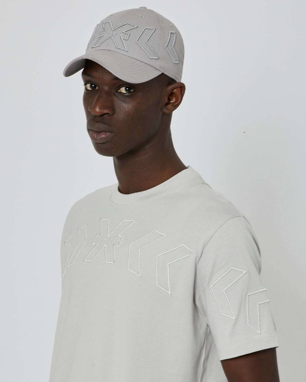 John Richmond T-shirt regolare con stampa ricamata sul davanti Offerta San Valentino