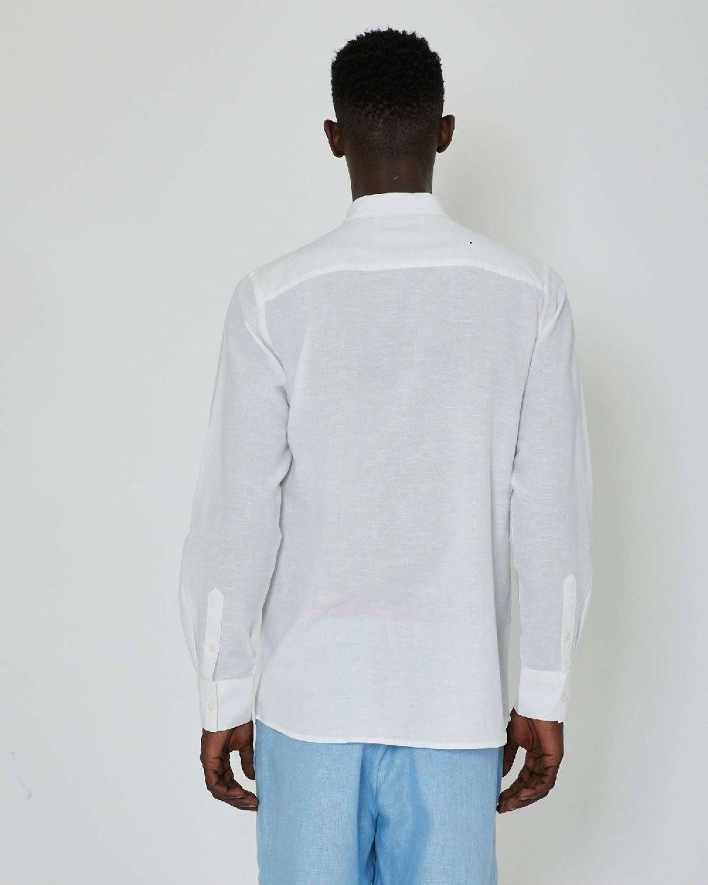 John Richmond Camicia basic in lino con placca metallica sul davanti Fino al 55% di sconto