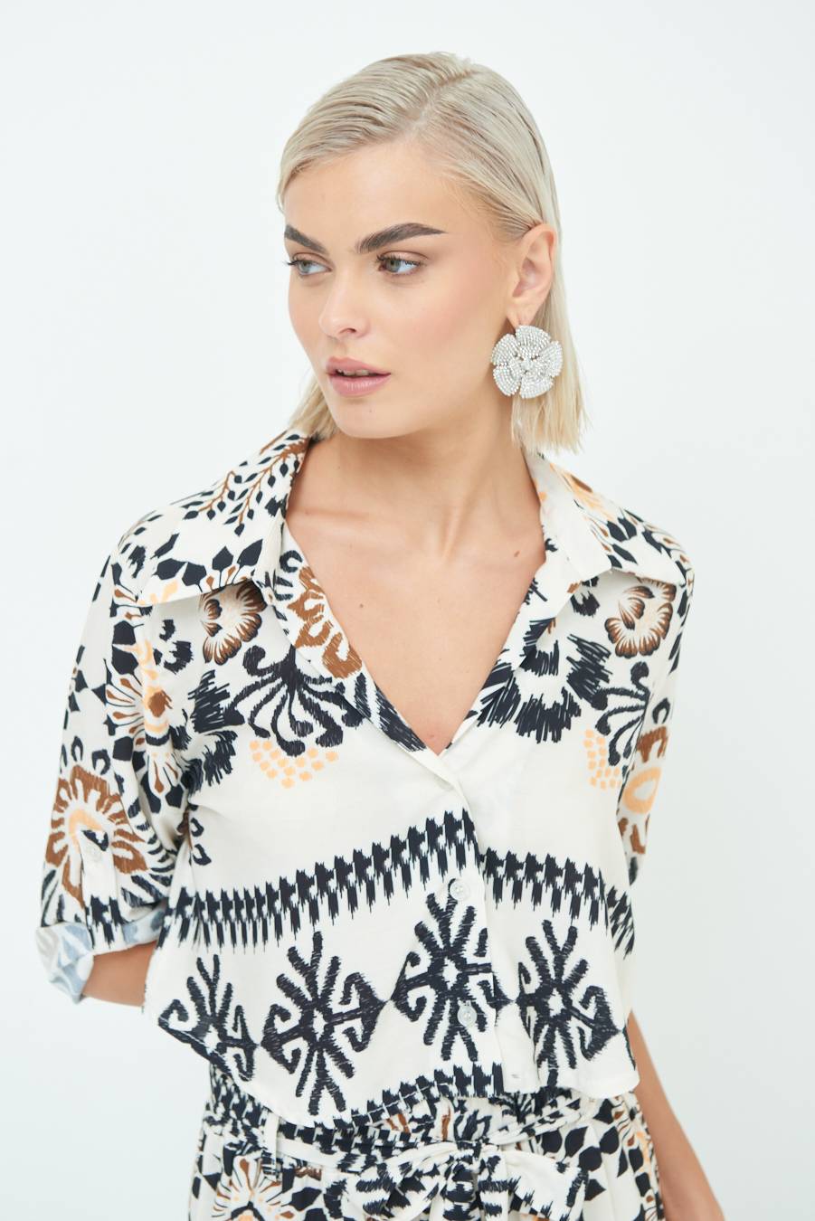 Kikisix CAMICIA CROP BALZA BURRO Nuovo