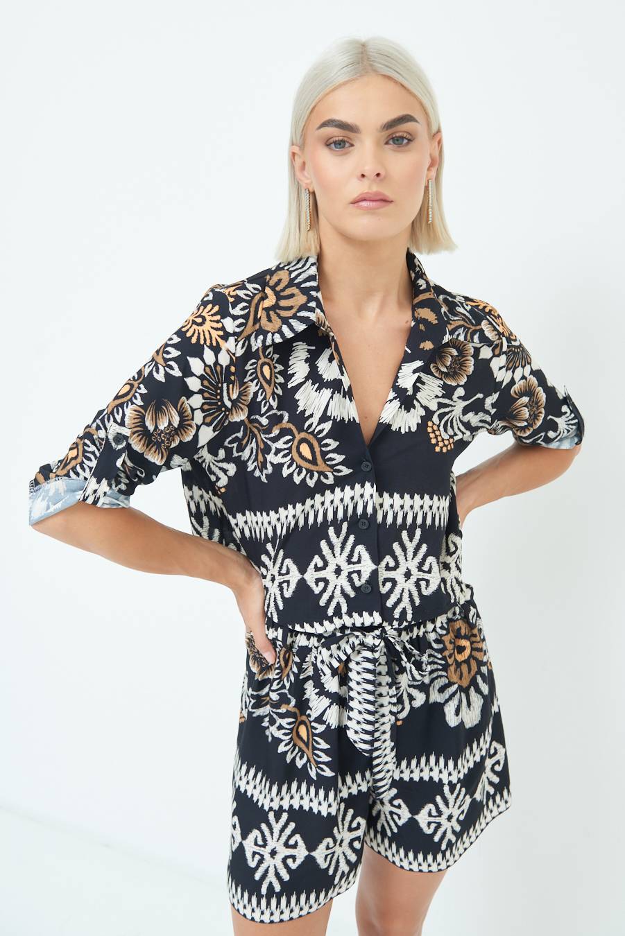 Kikisix CAMICIA CROP BALZA NERO Qualità