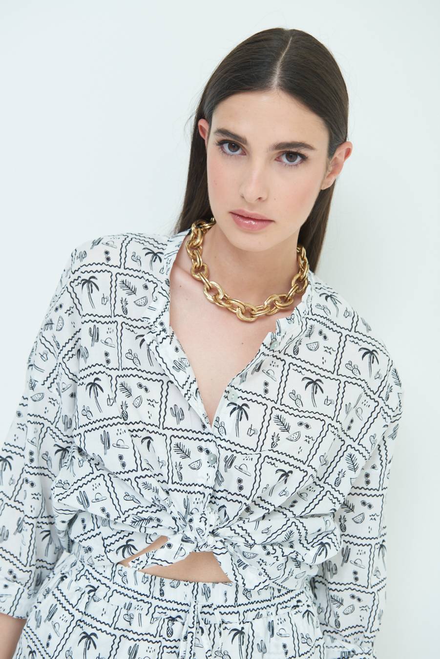Kikisix CAMICIA CON NODO STAMPAPALME BIANCO Negozi Online