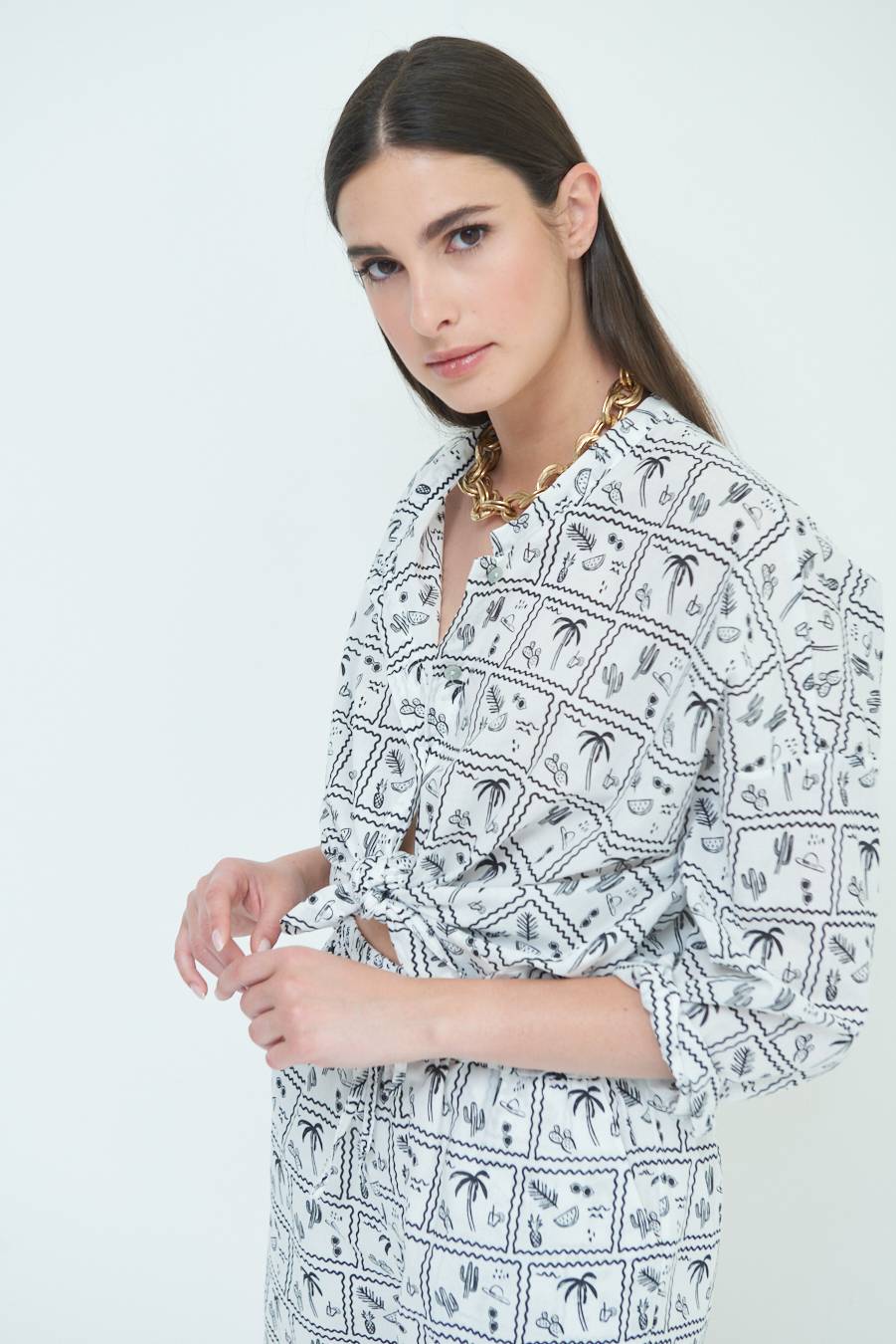 Kikisix CAMICIA CON NODO STAMPAPALME BIANCO Negozi Online