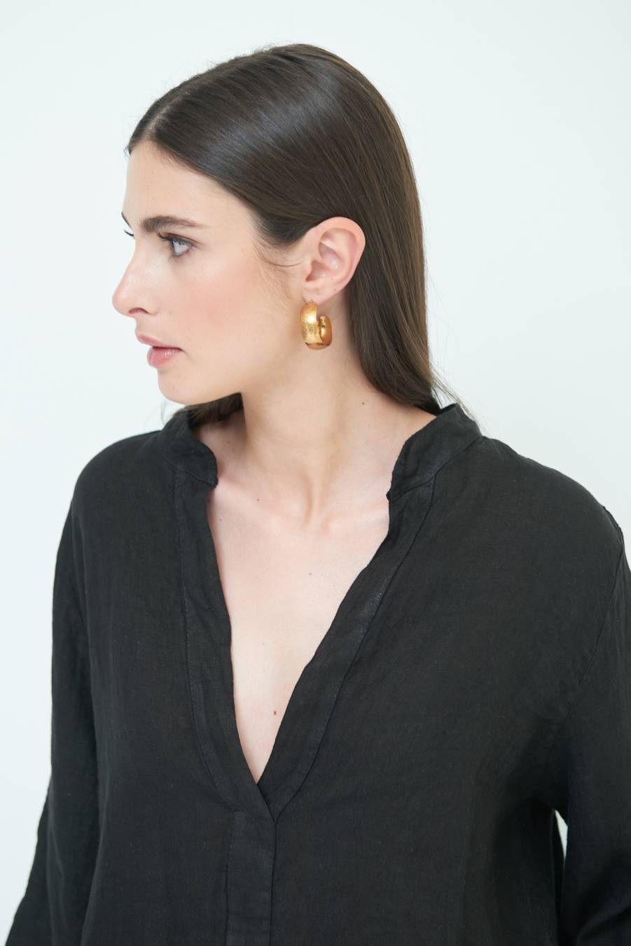 Kikisix CAMICIA COLLO COREANA OVERSIZE CON SPACCHI NERO Affare Del Giorno