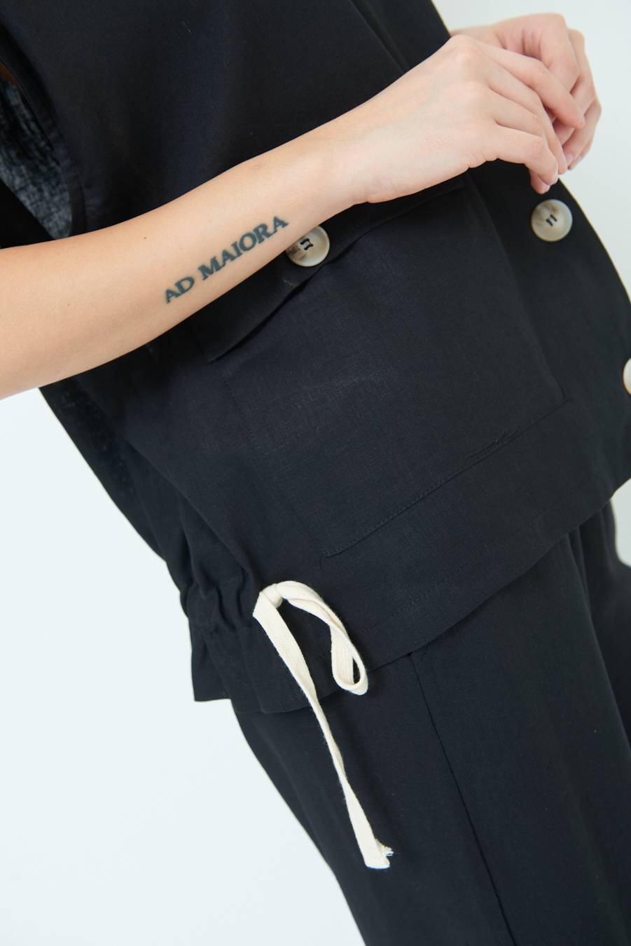 Kikisix GIACCA CAMICIA CON TASCHE VISCOSA LINO NERO Presa