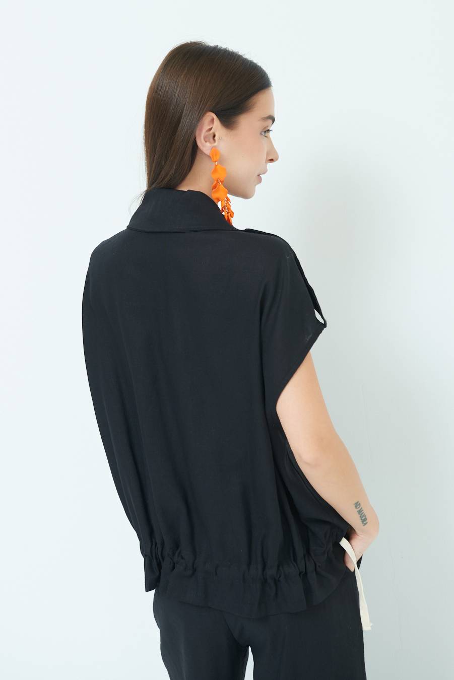 Kikisix GIACCA CAMICIA CON TASCHE VISCOSA LINO NERO Presa