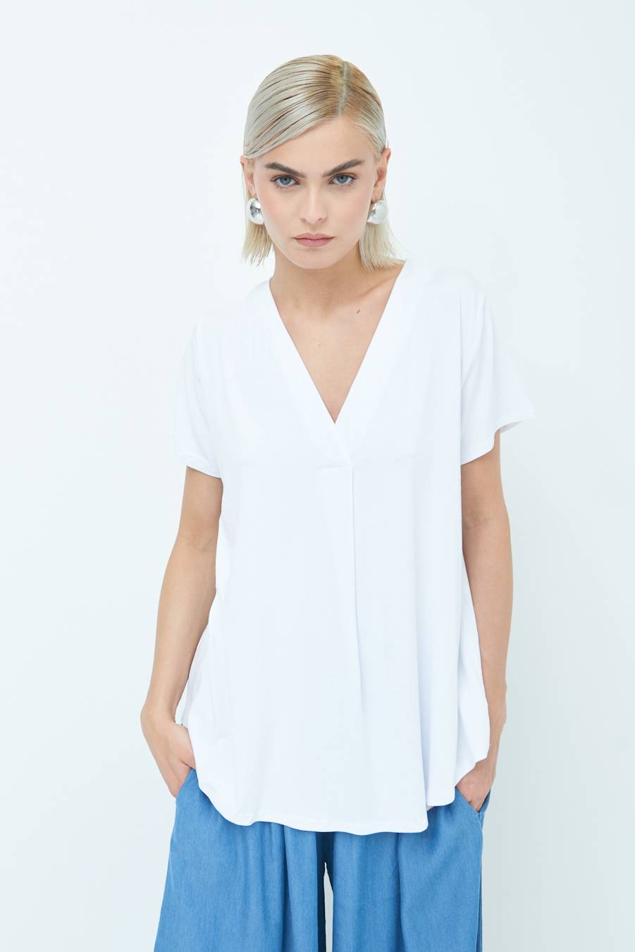 Kikisix MAGLIA VISCOSA MANICA CORTA BIANCO Saldi Di Fabbrica