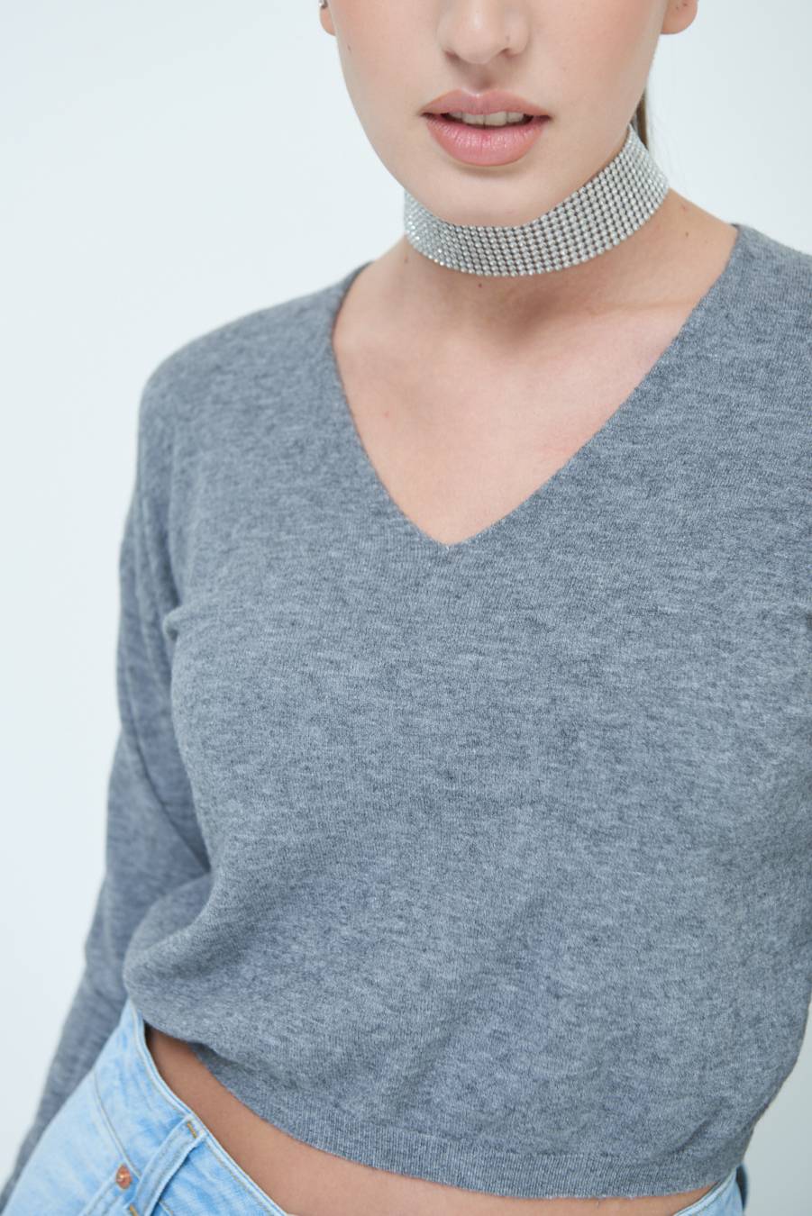 Kikisix MAGLIA SCOLLO V CORTA GRIGIO Vendite Flash