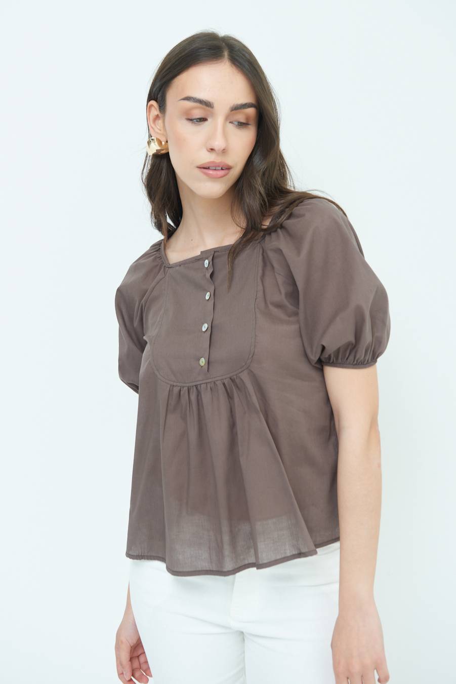 Kikisix CAMICIA CON BOTTONCINI DAV. COTONE COFFEE Offerta
