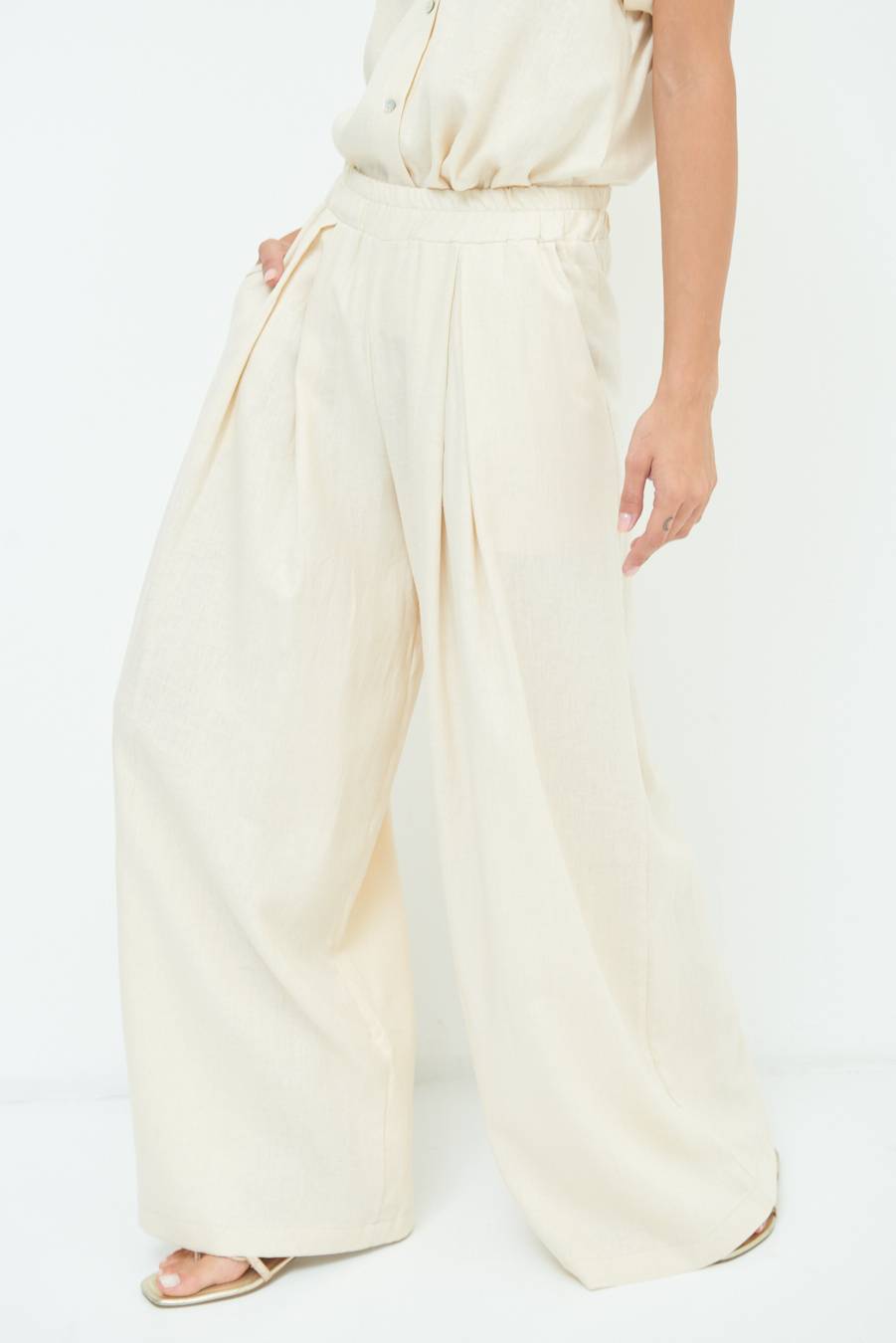 Kikisix PANTA PALAZZO CON PINCE NATURALE Promozione
