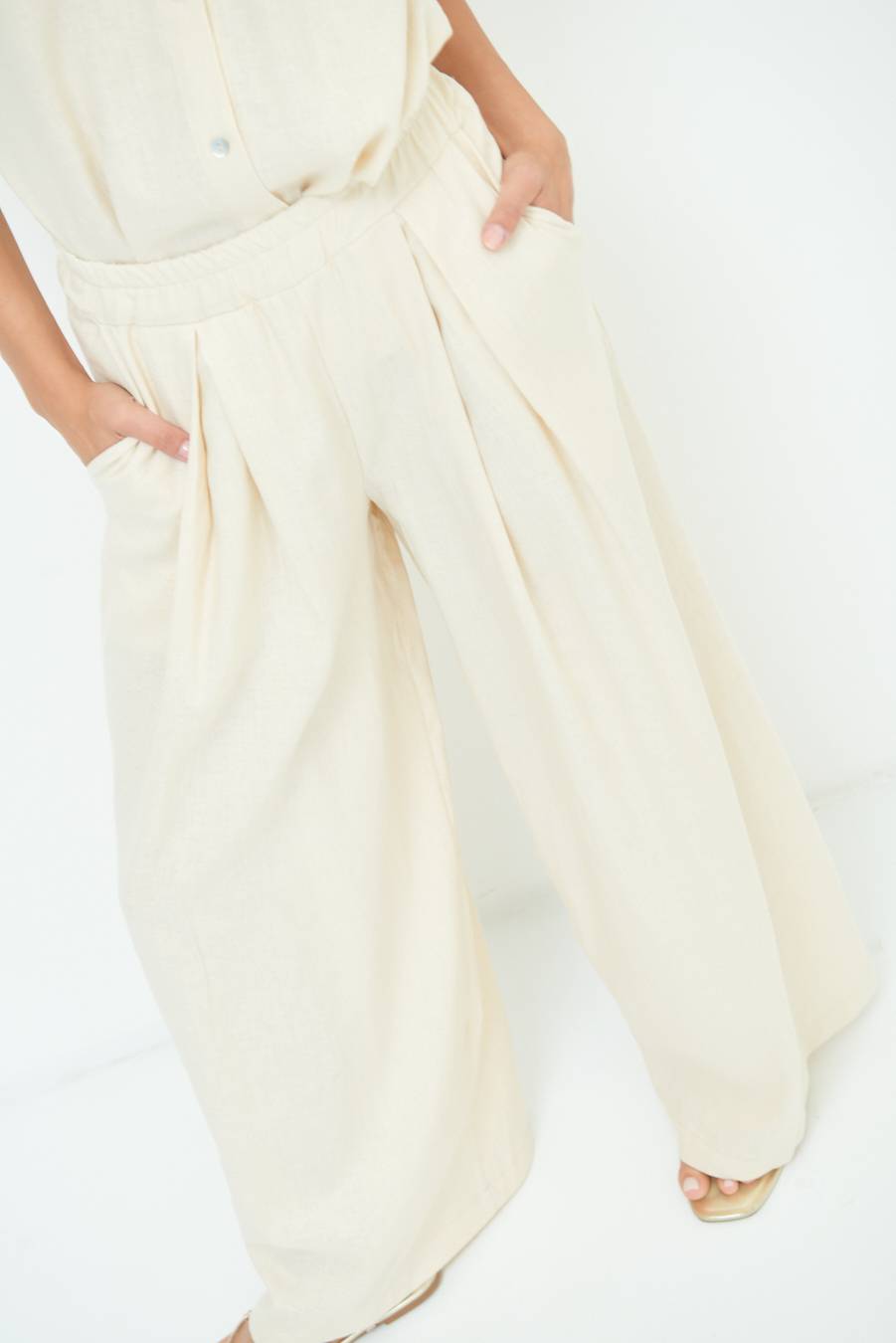 Kikisix PANTA PALAZZO CON PINCE NATURALE Promozione
