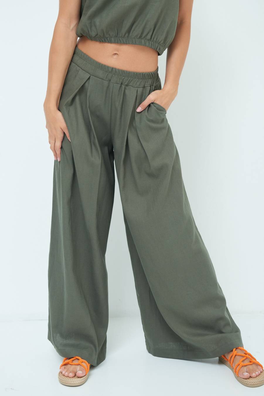 Kikisix PANTA PALAZZO CON PINCE VERDE MILITARE Spedizione Gratuita