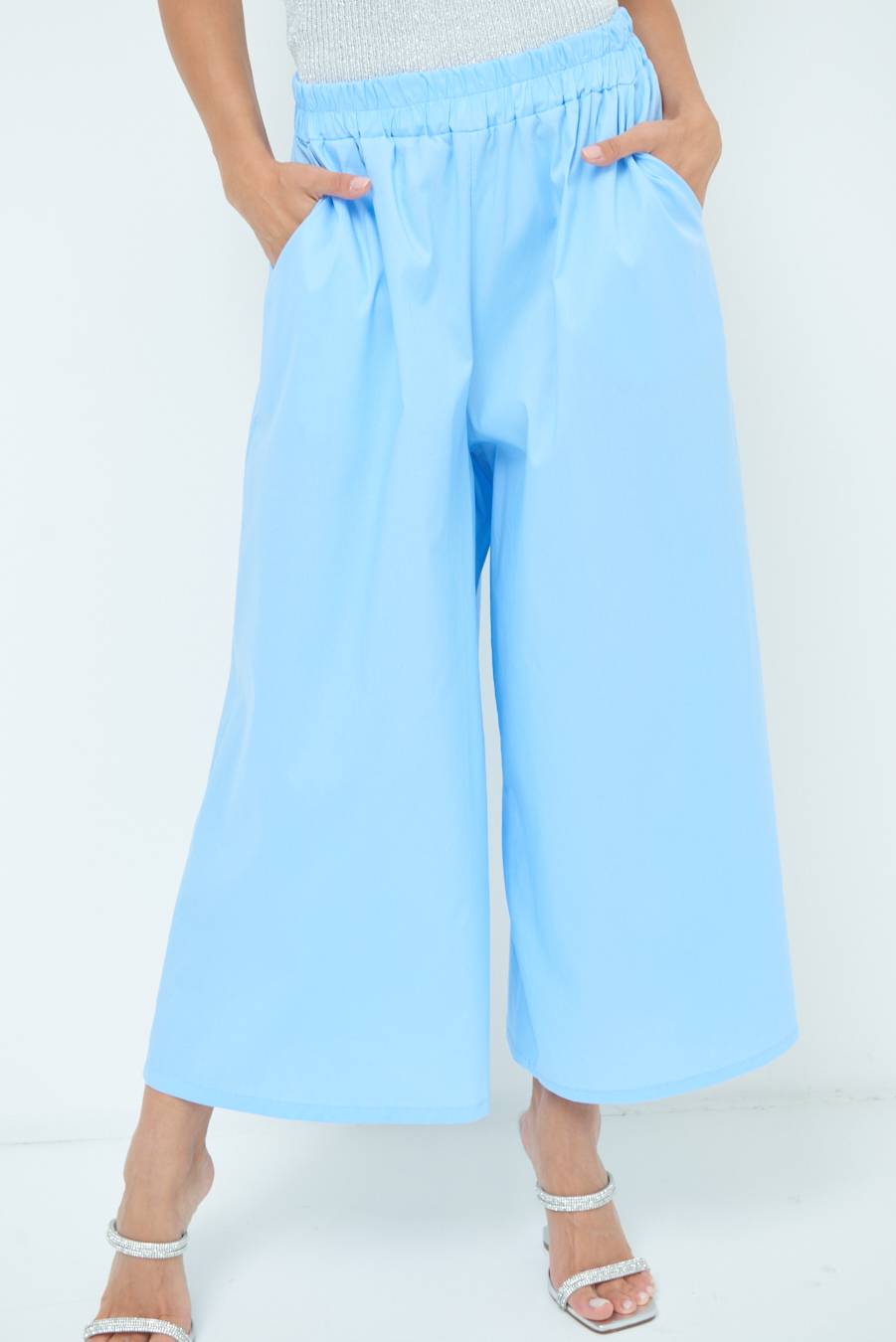 Kikisix PANTALONE CROP ELASTICO UNITO CELESTE Acquista Ora