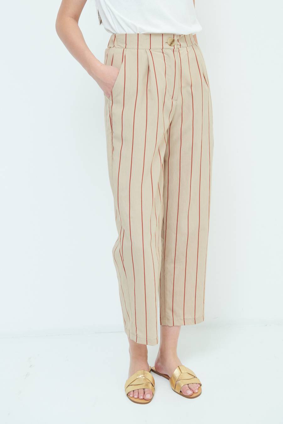 Kikisix PANTALONE CARROT CON PINCE BEIGE Fino Al -60%