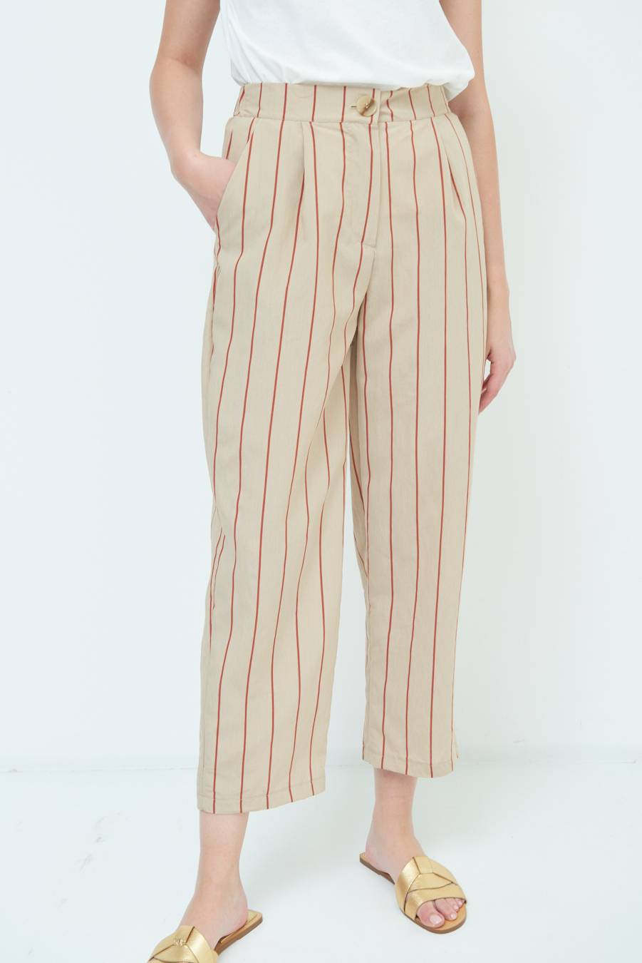 Kikisix PANTALONE CARROT CON PINCE BEIGE Fino Al -60%