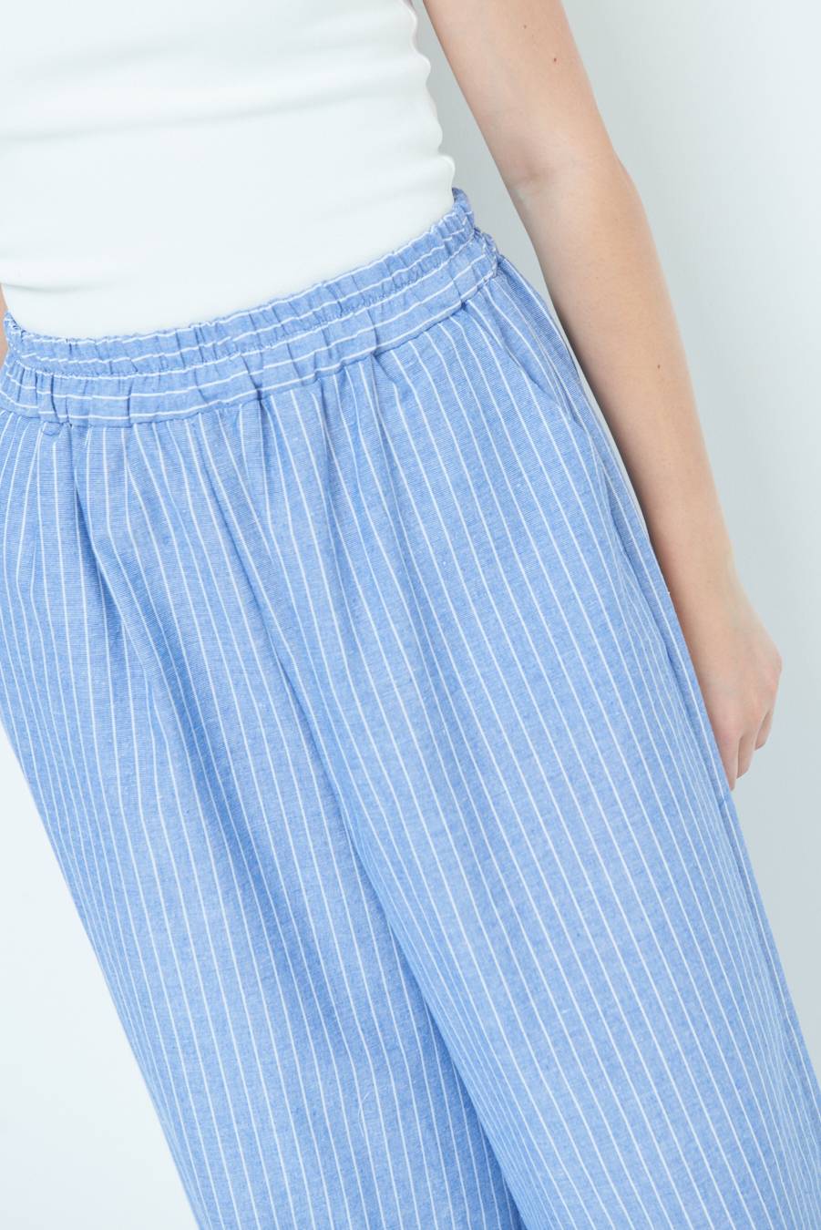 Kikisix PANTALONE CROP ELASTICO RIGHE BLU Affare Del Giorno