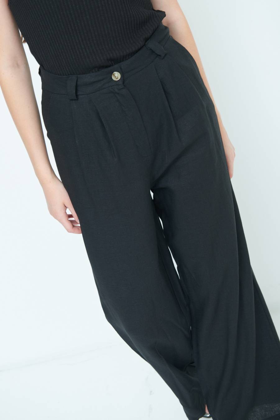 Kikisix PANTA PALAZZO CON PINCE NERO Offerta