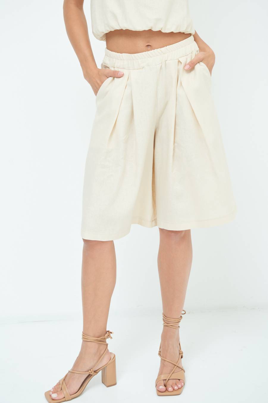 Kikisix BERMUDA CON PINCE NATURALE In Vendita