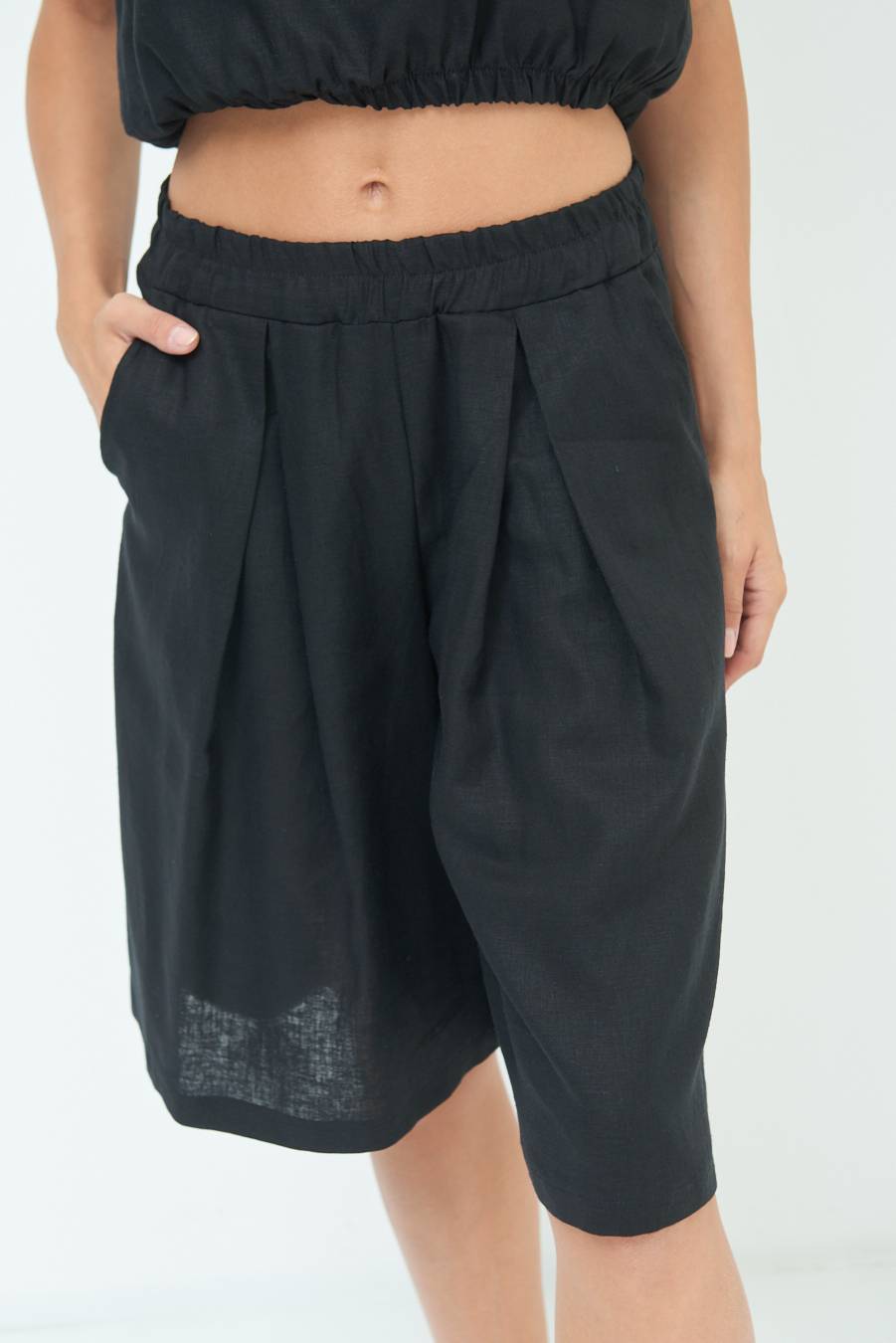 Kikisix BERMUDA CON PINCE NERO Saldi