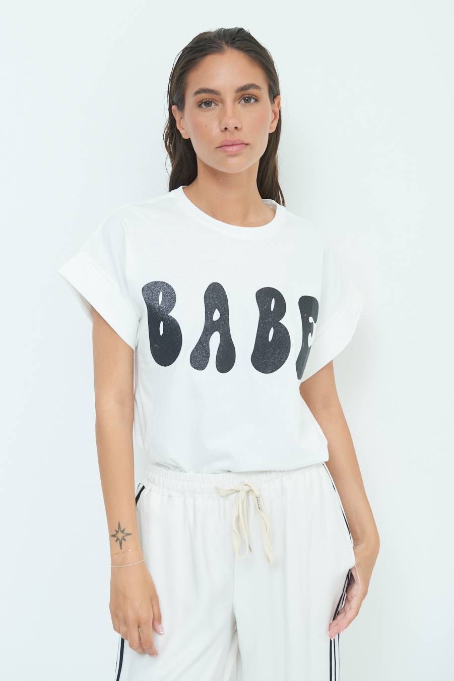Kikisix T-SHIRT "BABE" NERO Soddisfazione Garantita