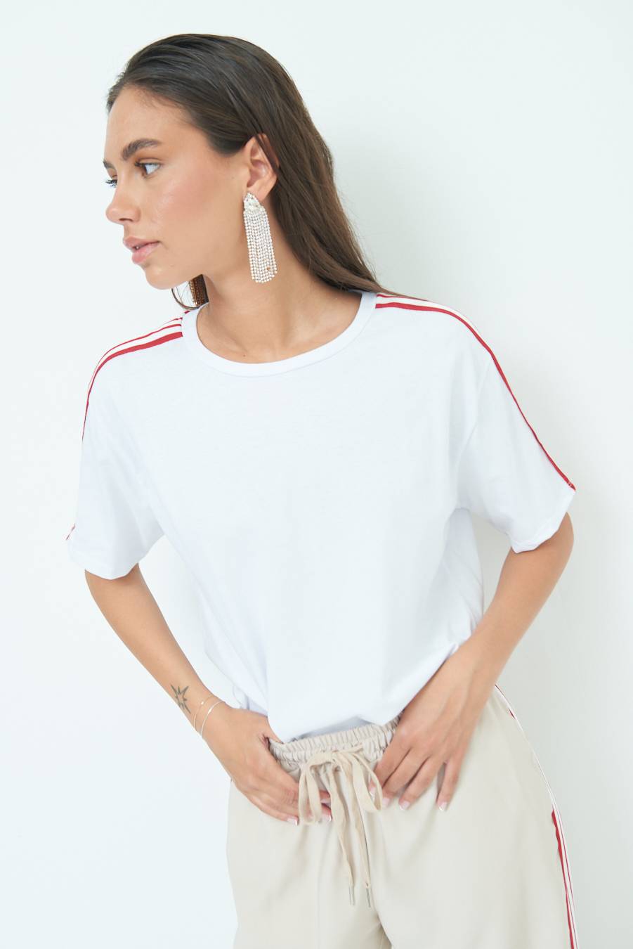 Kikisix T-SHIRT OVER CON COSTINA ROSSO Negozi Online