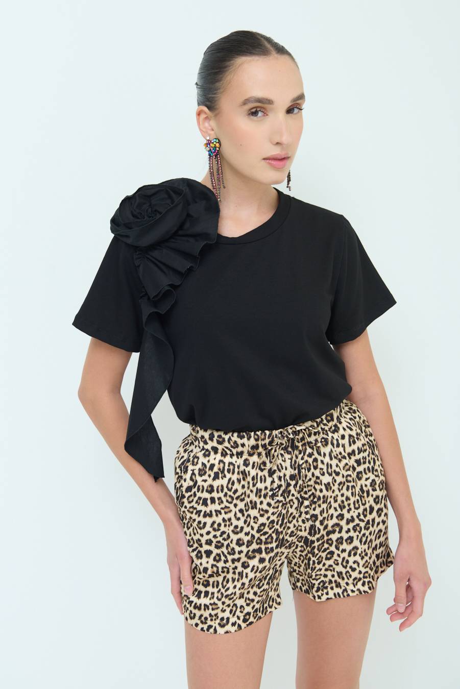 Kikisix T-SHIRT FIORE POPELINE NERO Sconto