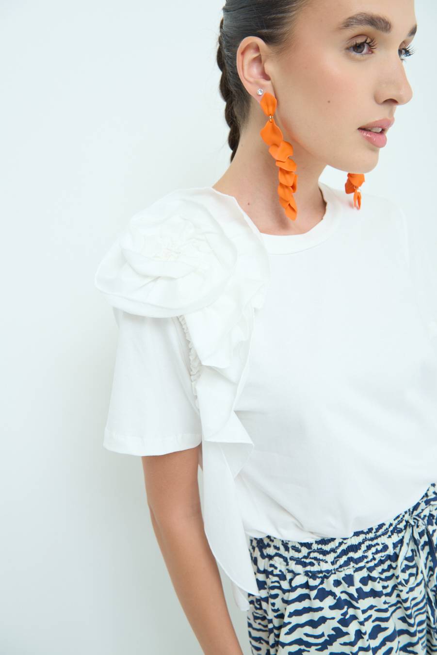 Kikisix T-SHIRT FIORE POPELINE BIANCO Offerta