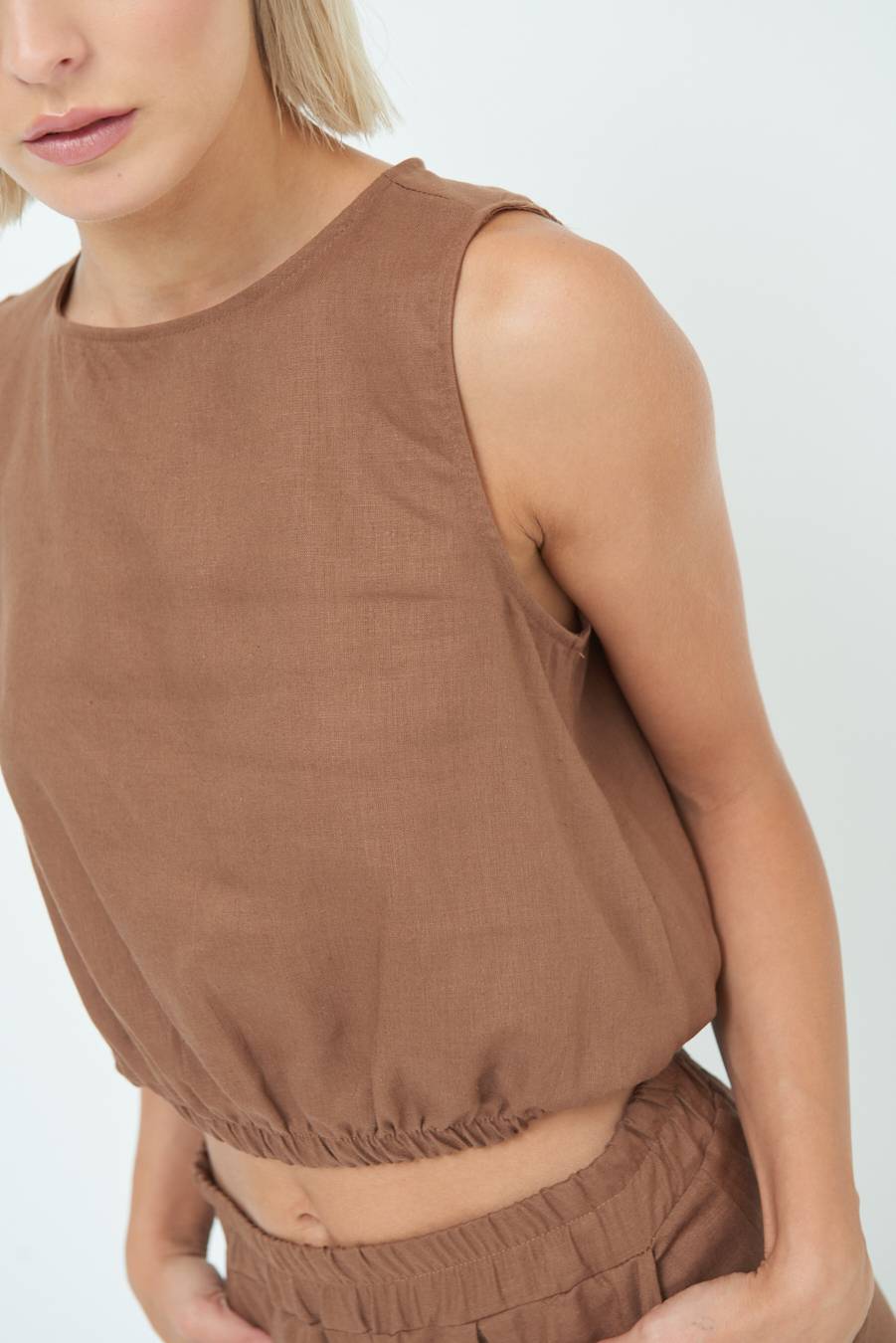 Kikisix TOP CORTO CON ELASTICO CIOCCOLATO Vendite Flash