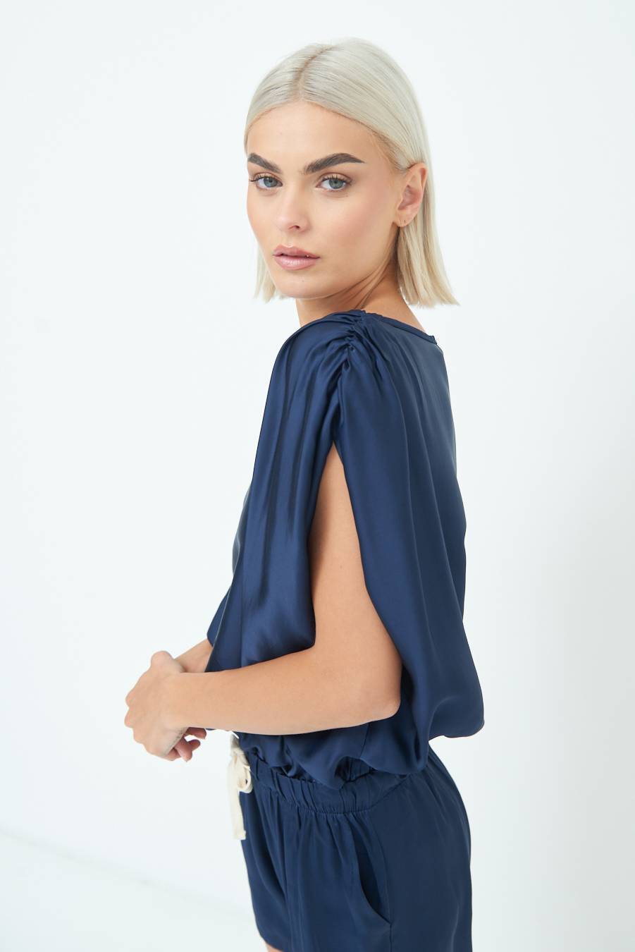 Kikisix TOP CON ELASTICO FONDO SCOLLO BALA BLU Smaltimento dello stoccaggio