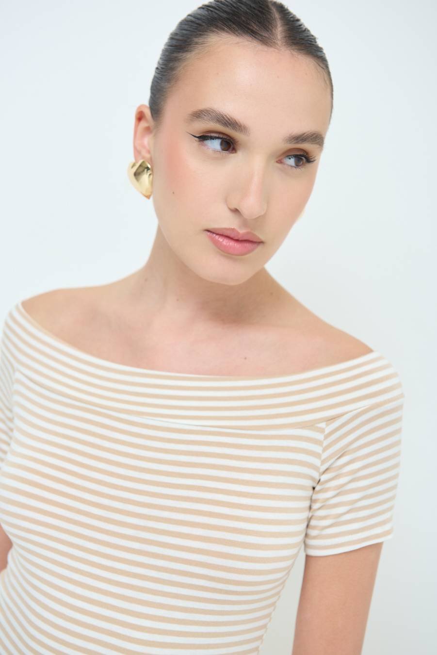 Kikisix ABITO SCOLLO SHIFFER BEIGE 2025