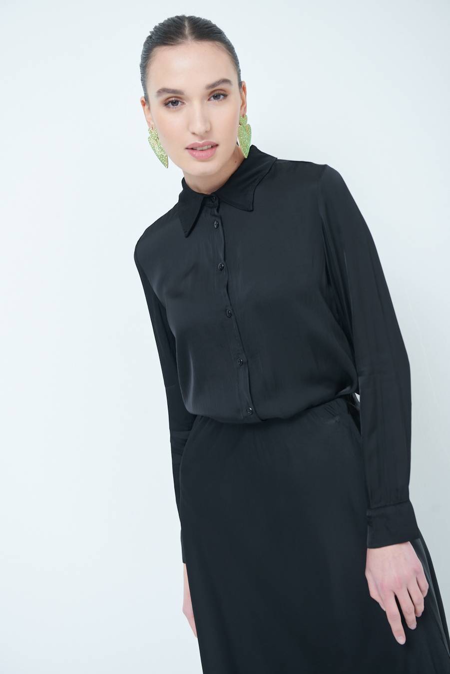Kikisix CAMICIA RASO VISCOSA NERO Outlet