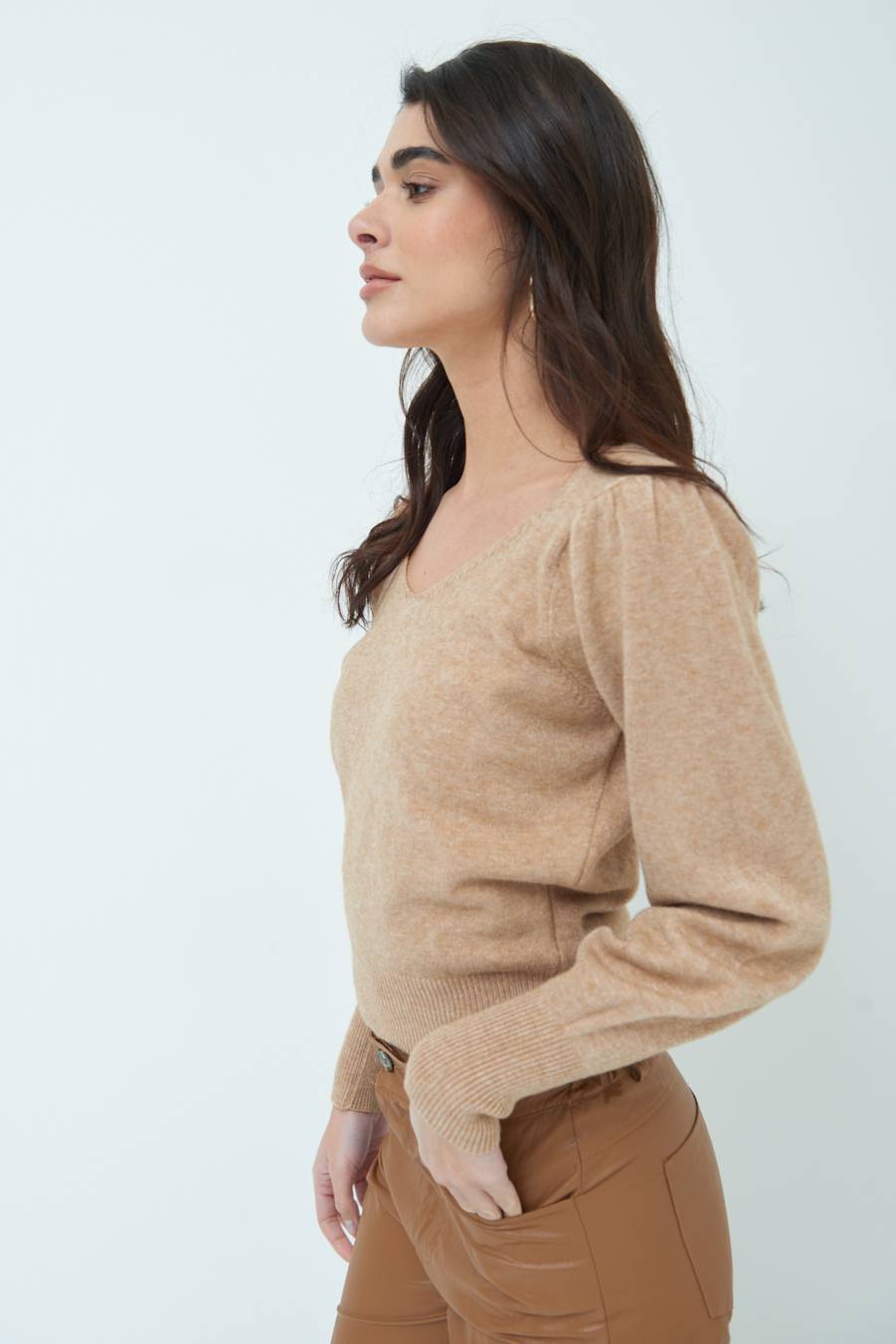 Kikisix MAGLIA SCOLLO V CON MANICA INCRESPATA CAMMELLO Italia