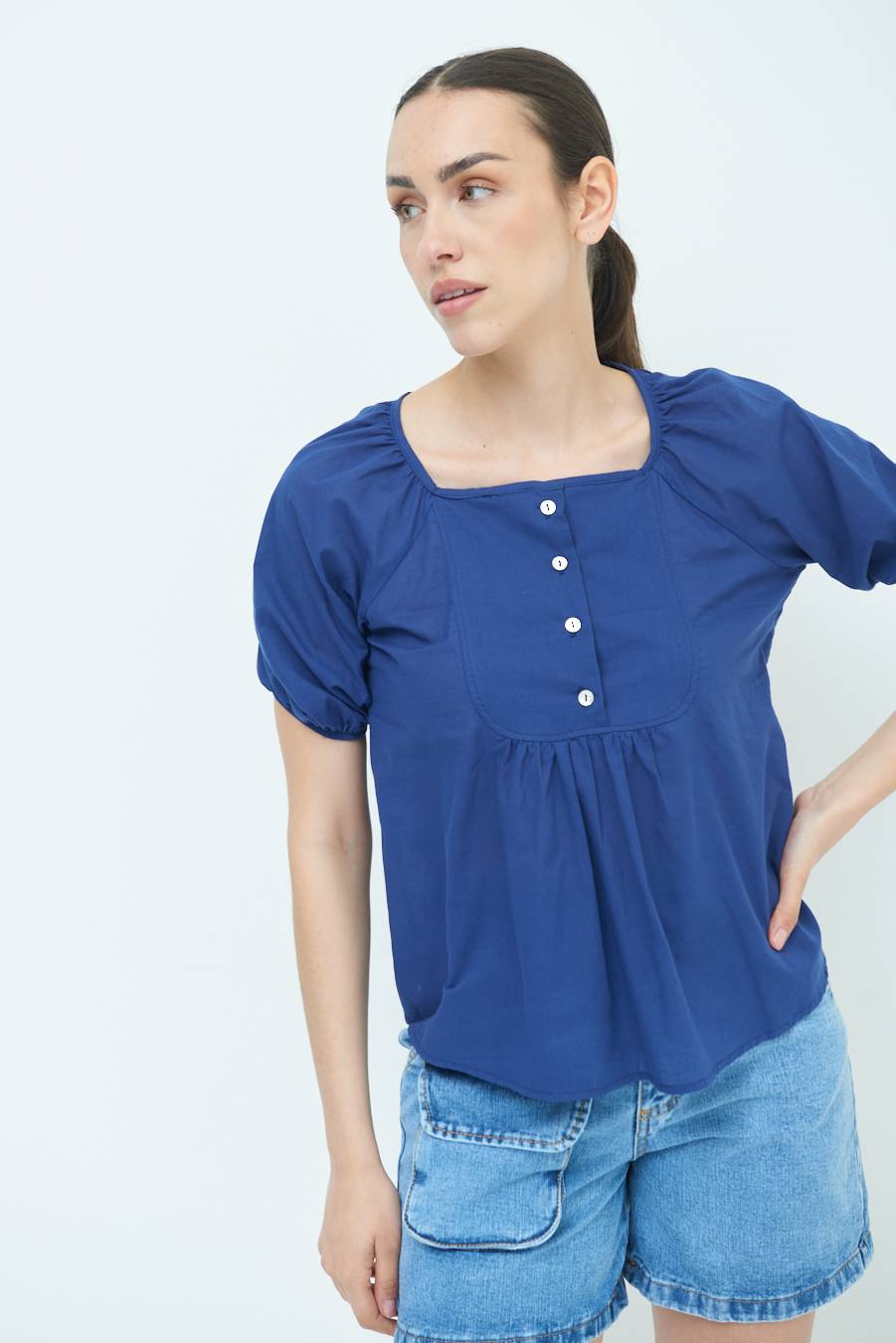 Kikisix CAMICIA CON BOTTONCINI DAV. COTONE BLU Qualità Garantita