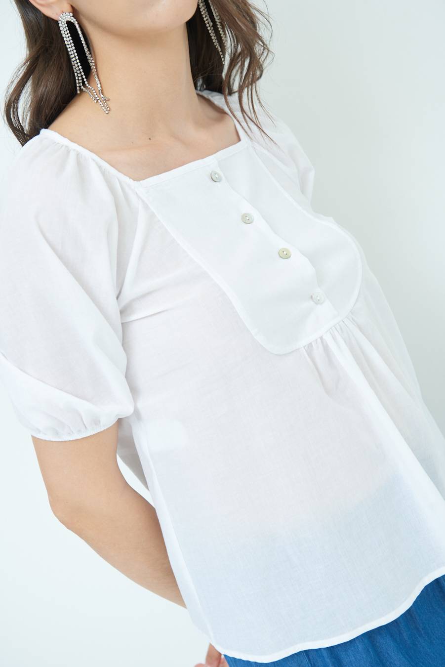 Kikisix CAMICIA CON BOTTONCINI DAV. COTONE BIANCO Negozi Online
