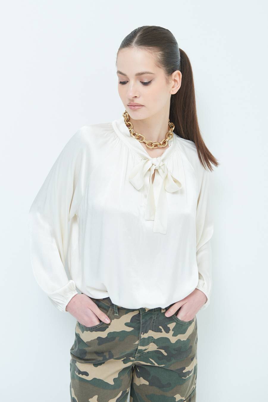 Kikisix CASACCA RASO VISCOSA FIOCCO/CRAVATTA BURRO Fino Al -60%