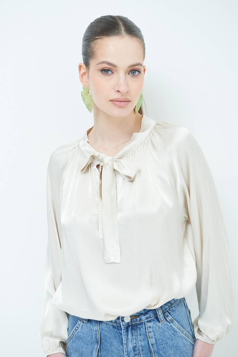 Kikisix CASACCA RASO VISCOSA FIOCCO/CRAVATTA BEIGE Shopping Online