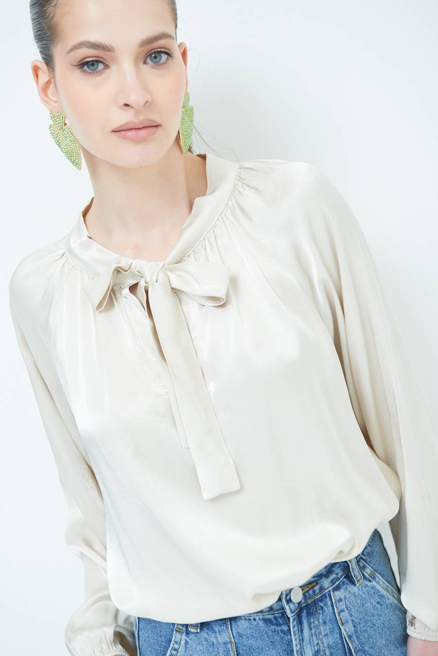 Kikisix CASACCA RASO VISCOSA FIOCCO/CRAVATTA BEIGE Shopping Online