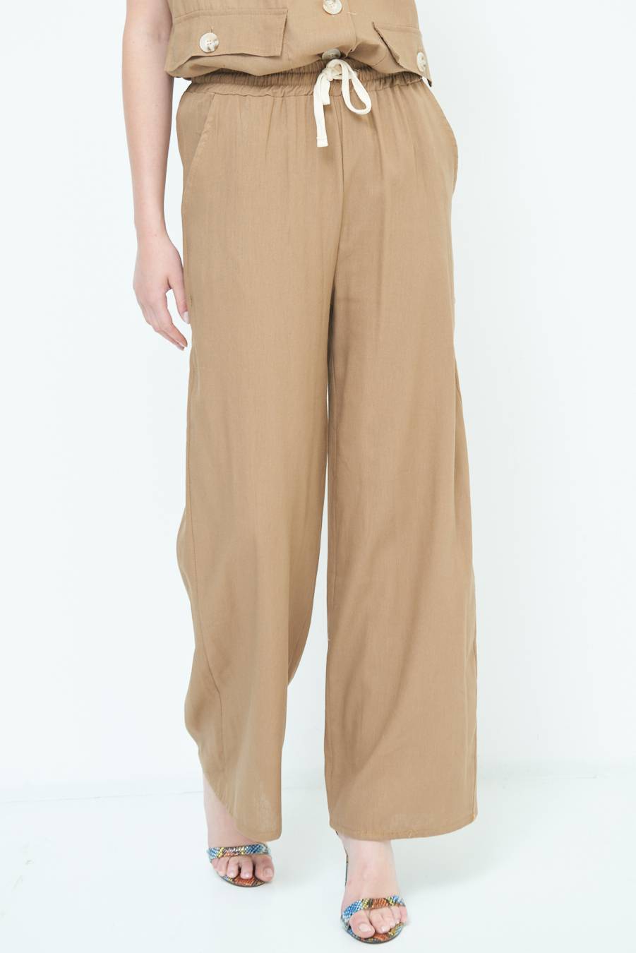 Kikisix PANTA PALAZZO CON ELASTICO VISCOSA LINO TABACCO Offerta