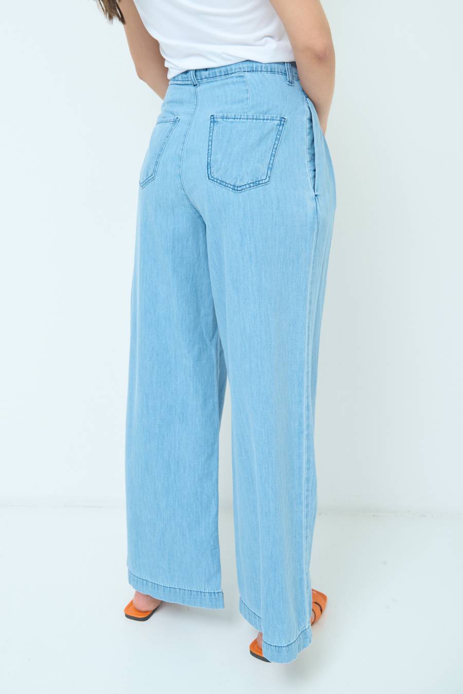 Kikisix PANTALONE CHAMBRAY PINCES BLU CHIARO Saldi