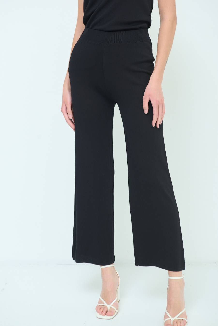 Kikisix PANTALONE PALAZZO MAGLIERIA NERO 2025