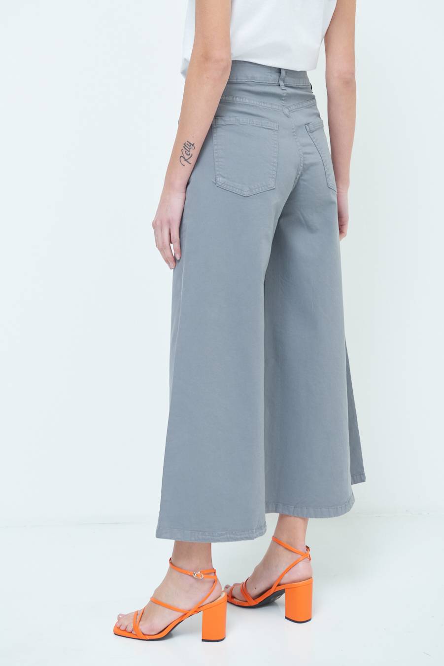 Kikisix PANTALONE/GONNA GABARDINA GRIGIO Saldi