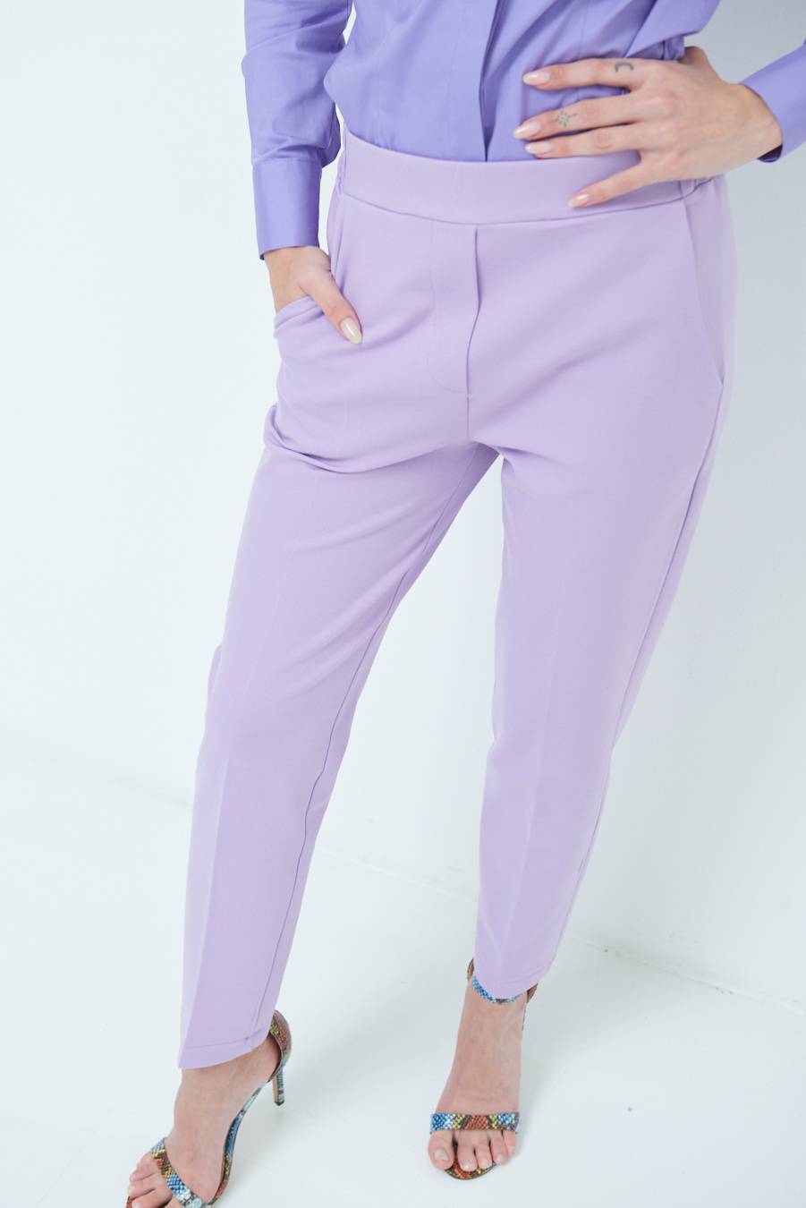 Kikisix PANTALONE SIGARETTA LILLA Vendita Calda