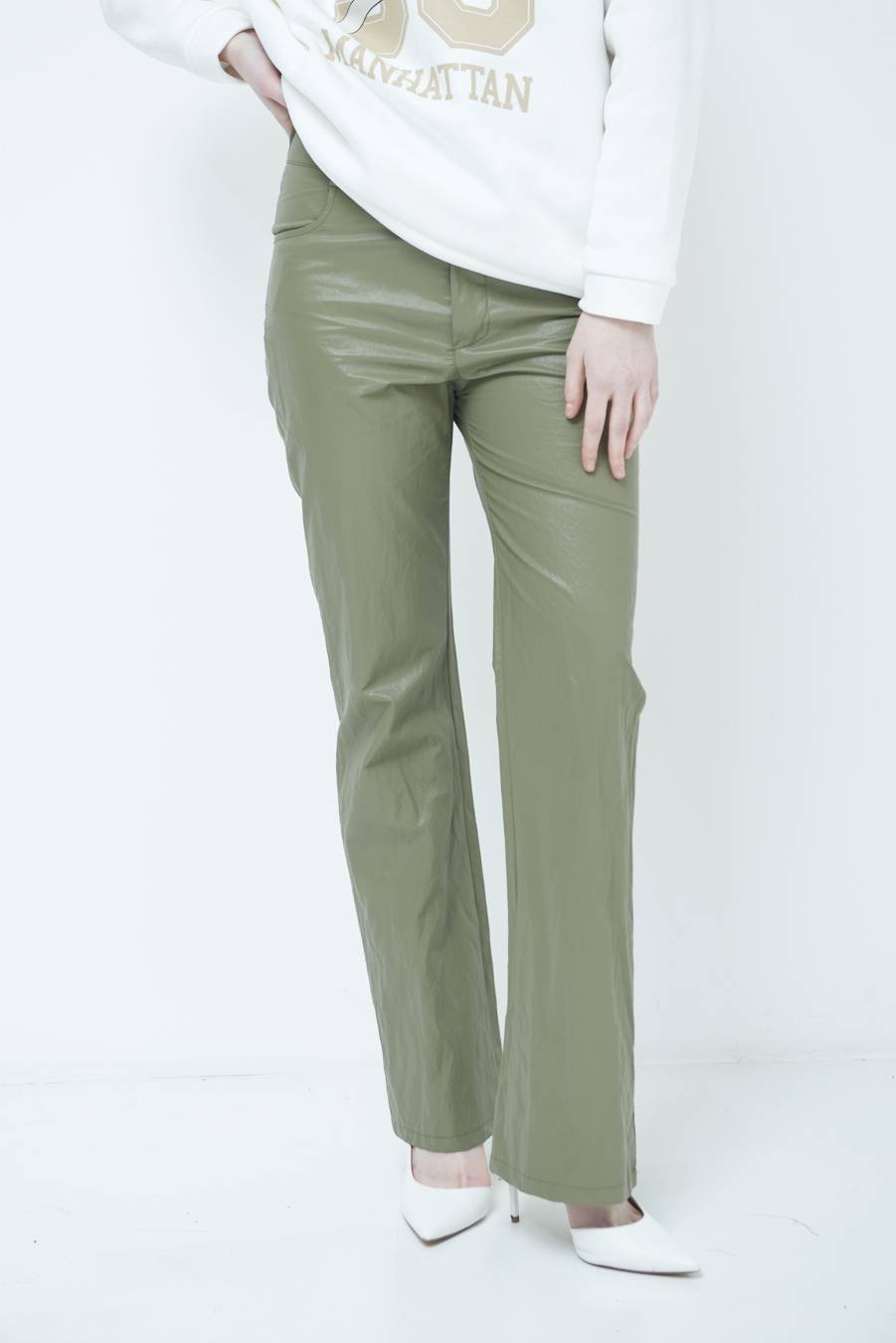 Kikisix PANTALONE ECOPELLE STROPICCIATA VERDE MILITARE I Più Venduti