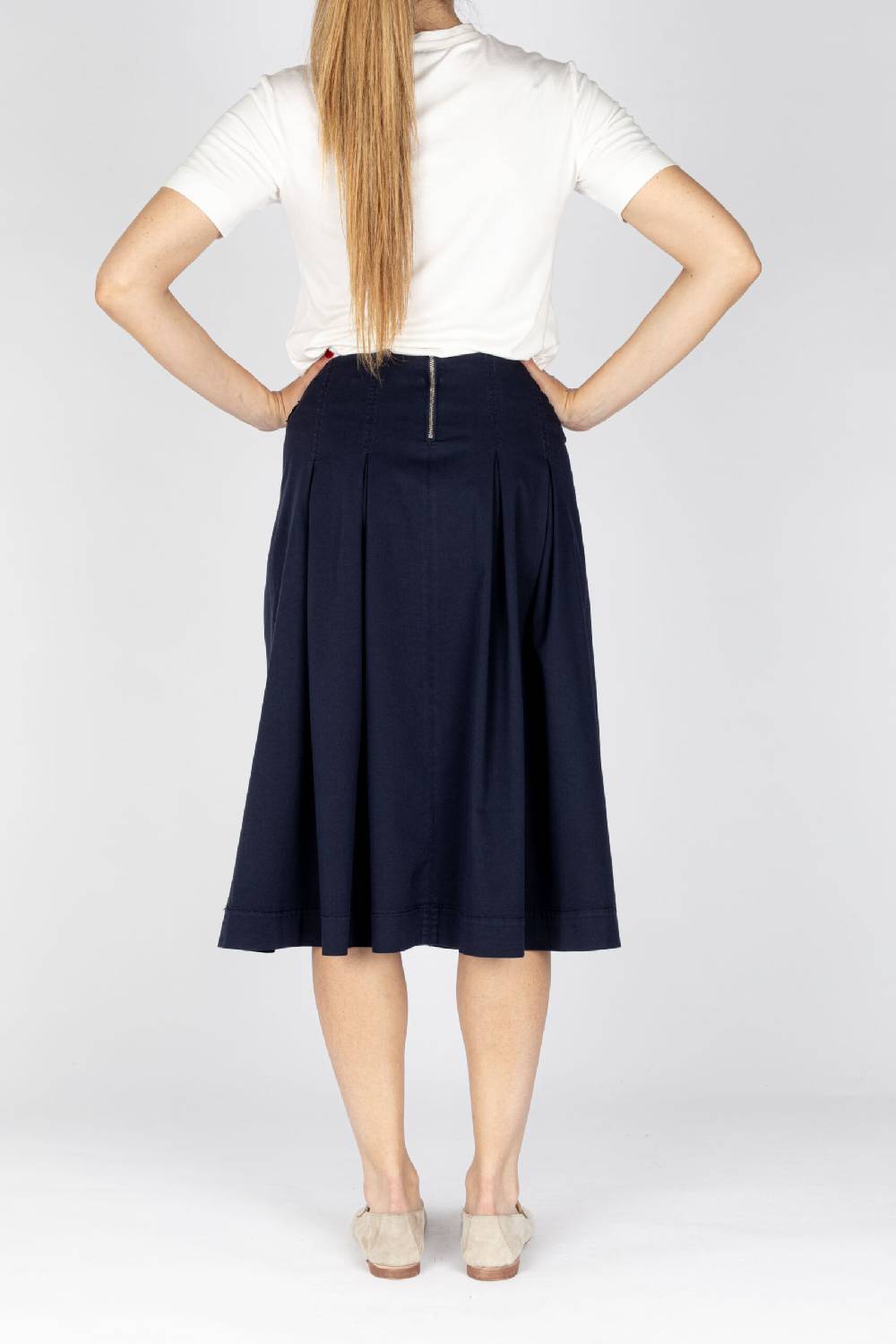 ﻿L.Pucci Gonna svasata a vita leggermente alta tessuto gabardina stretch colore blu Fino Al -60%