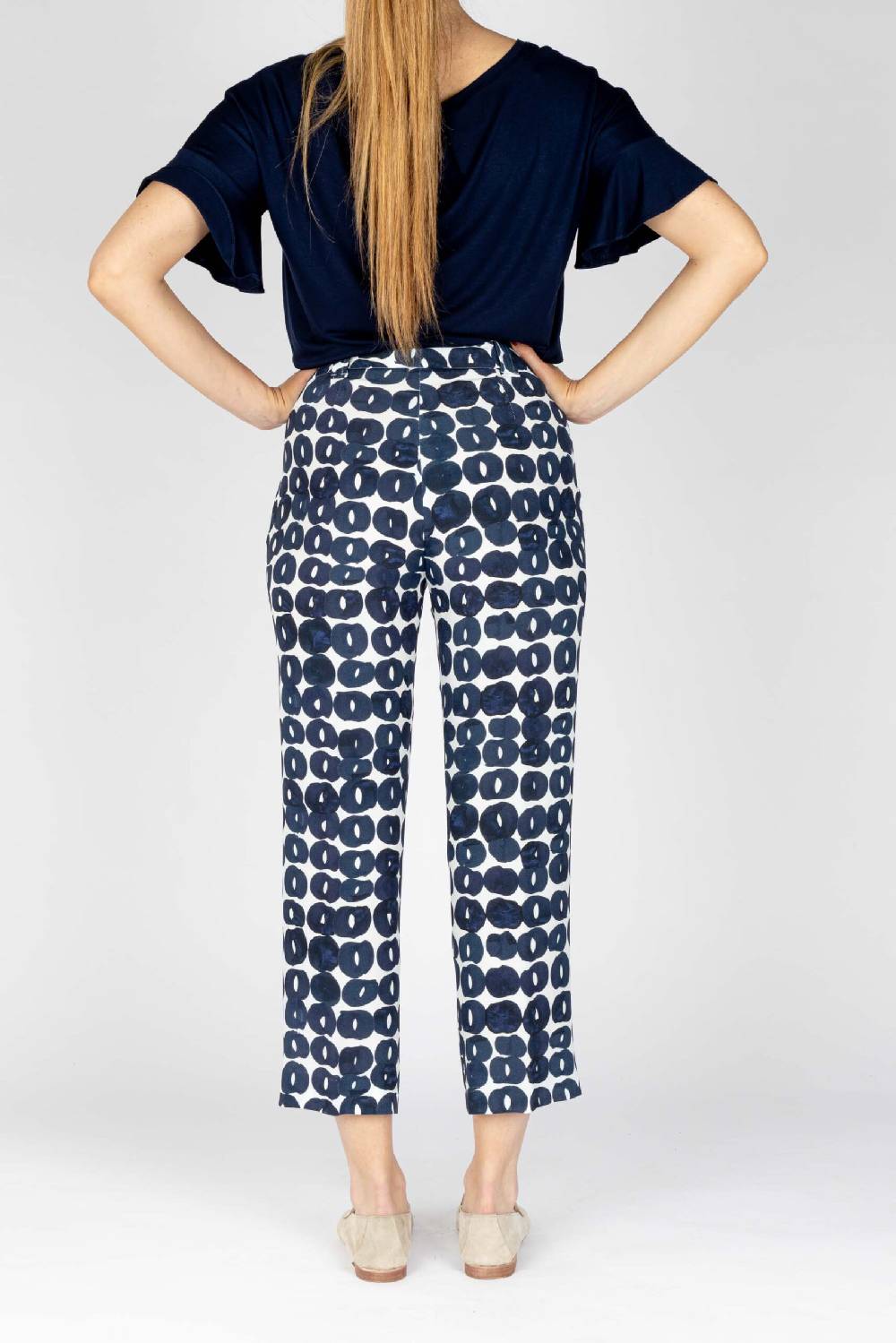 L.Pucci Pantaloni colore blu gamba larga tessuto viscosa stampa cerchio In Vendita