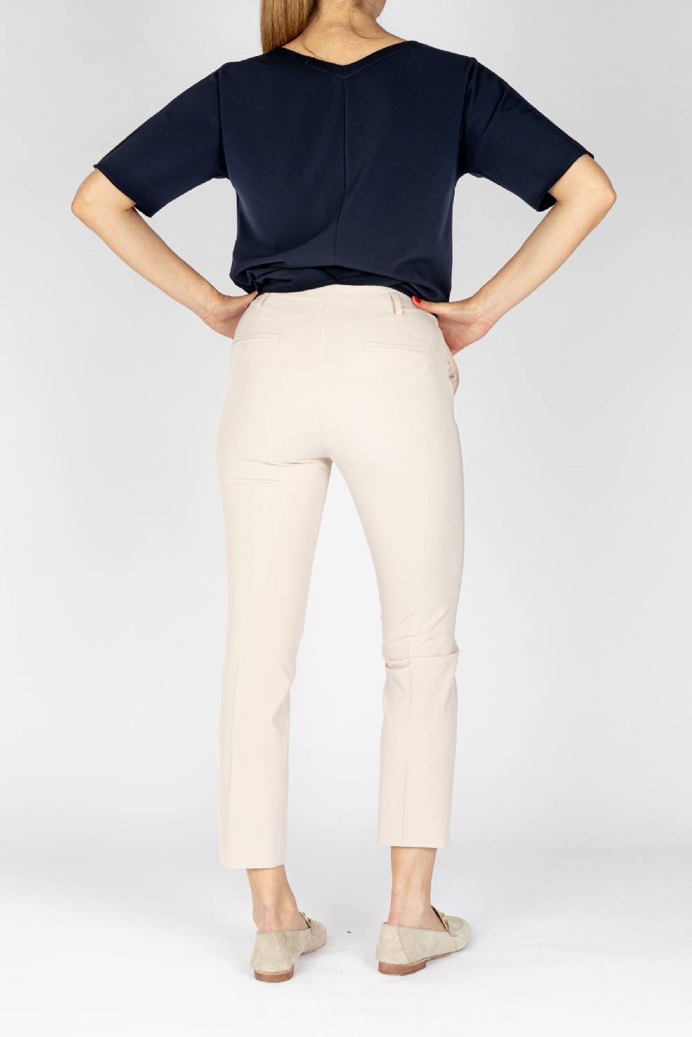 L.Pucci Pantaloni modello gamba stretta tessuto tecnico stretch colore avorio Vendita Economica