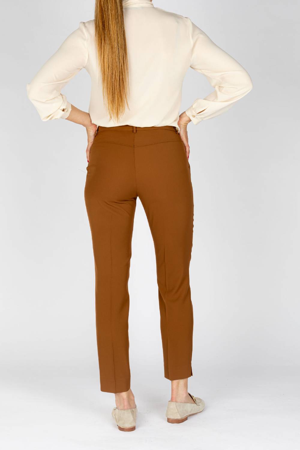 L.Pucci Pantaloni gamba morbida colore biscotto tessuto cady Negozio