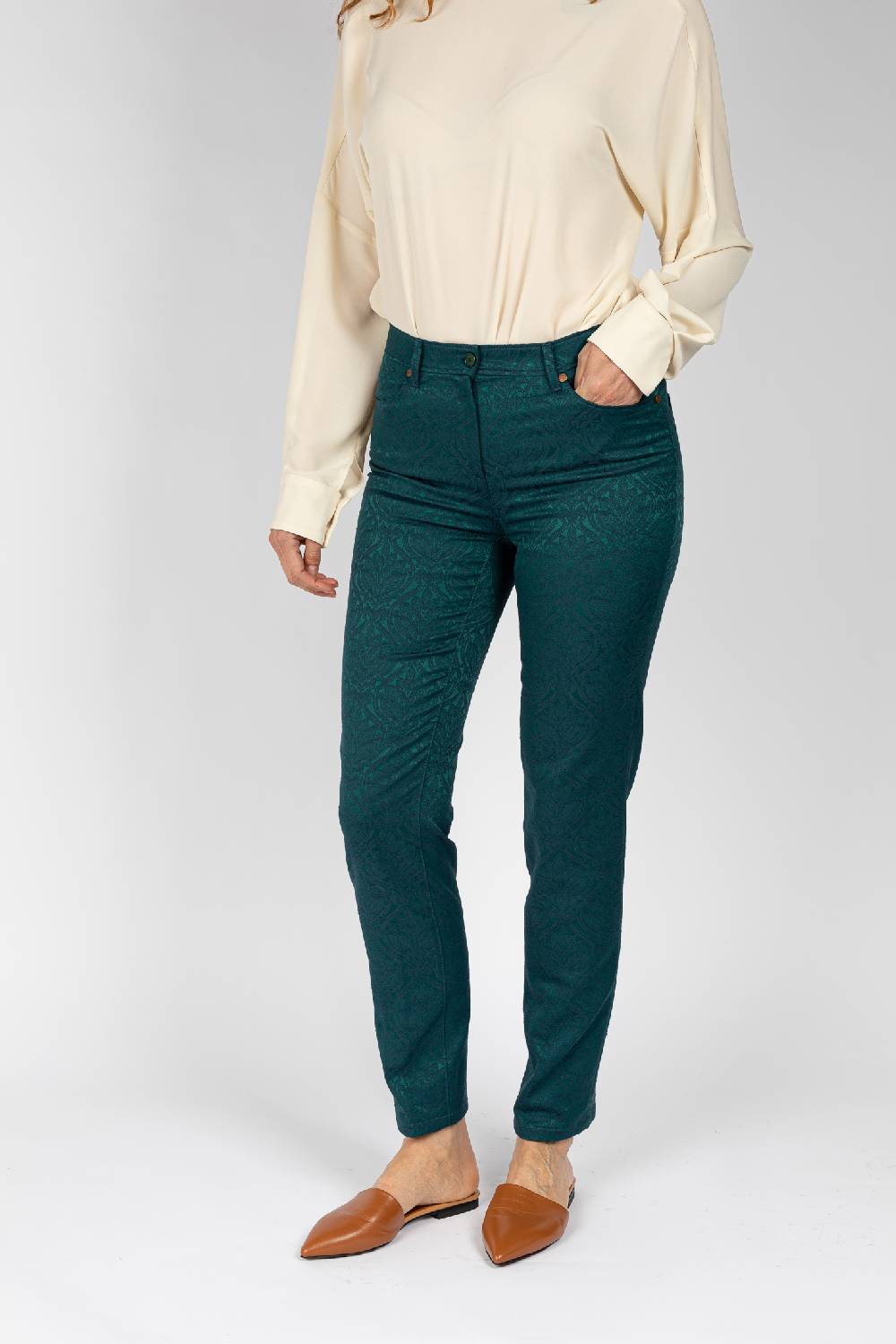 L.Pucci Pantaloni disegno fiore colore verde, linea Jeans tessuto jacquard 2025